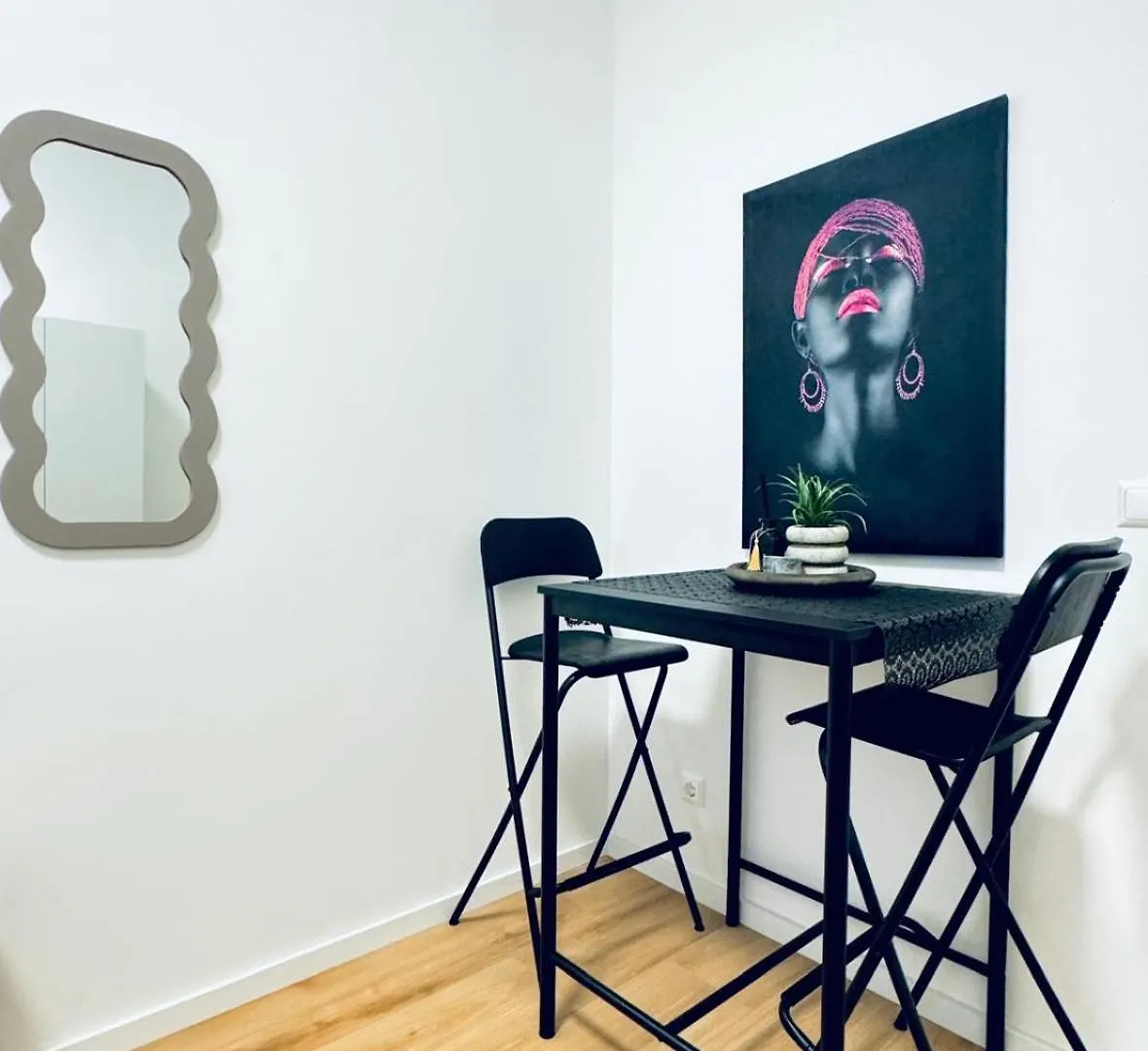 Apartment 4Br Shared Apt With City View Only 7- Min To Westbahnhof Vienna Austria