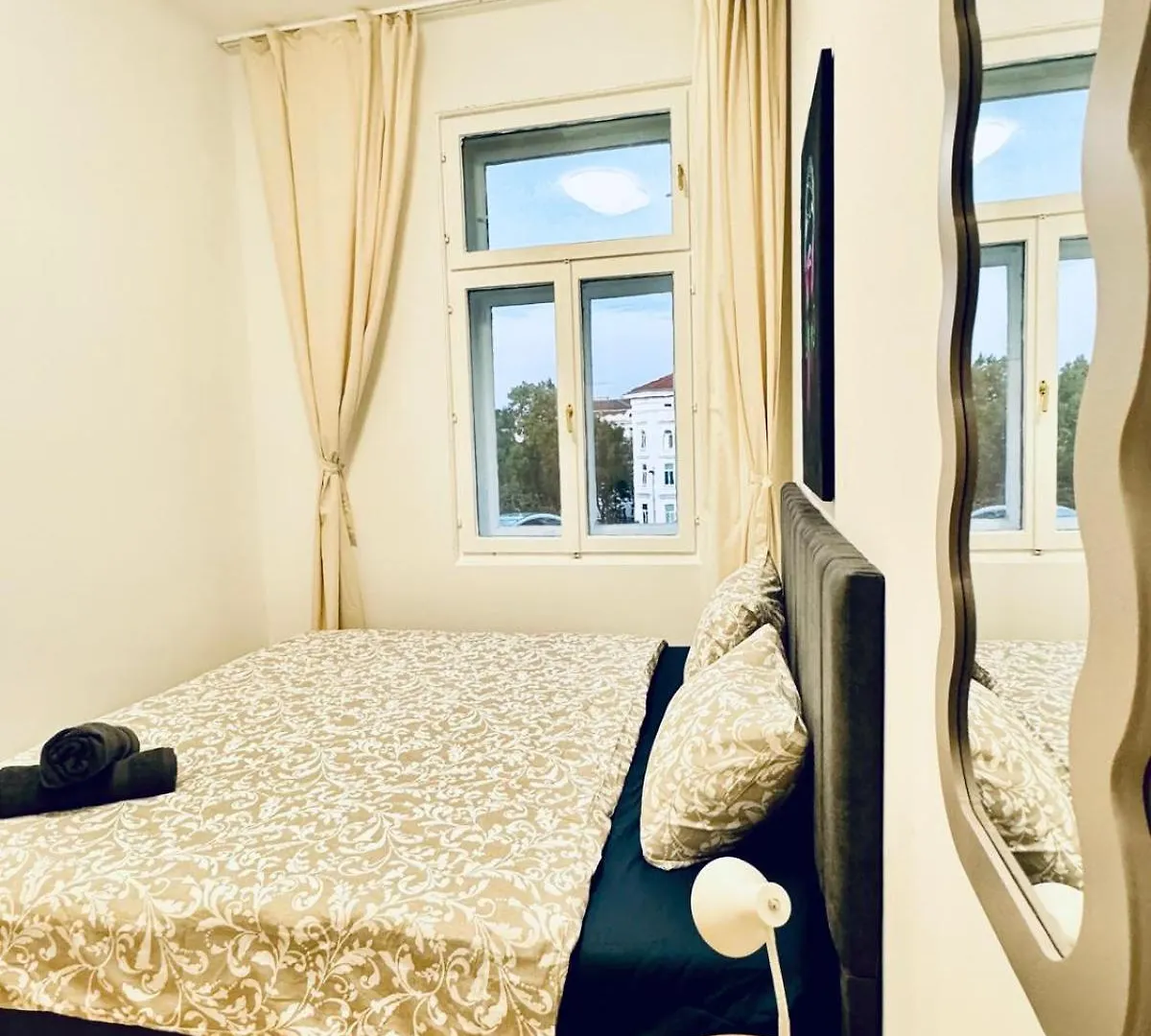4Br Shared Apt With City View Only 7- Min To Westbahnhof Vienna Apartment