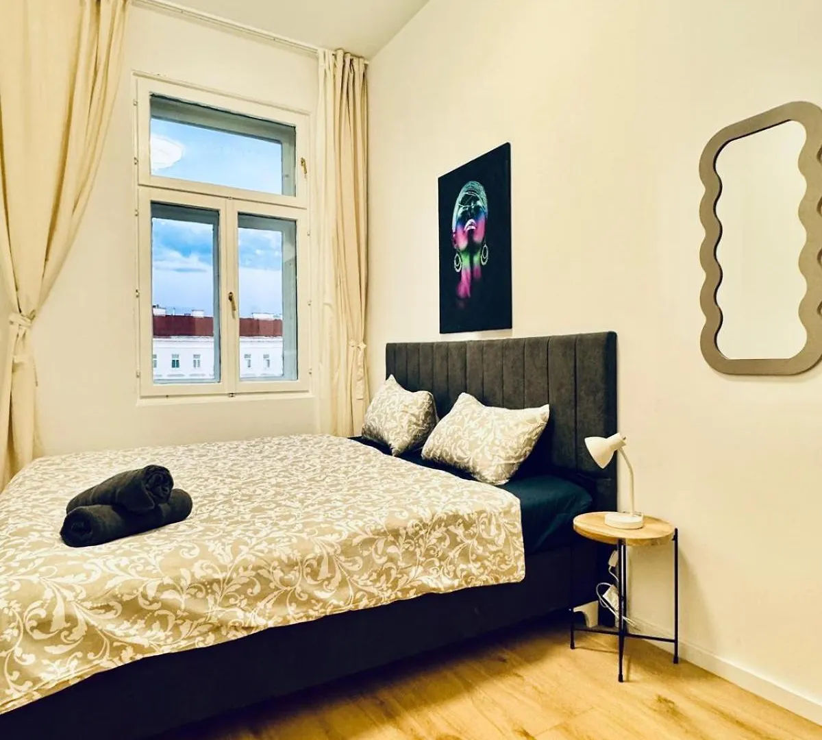 4Br Shared Apt With City View Only 7- Min To Westbahnhof Vienna 0*,  Austria