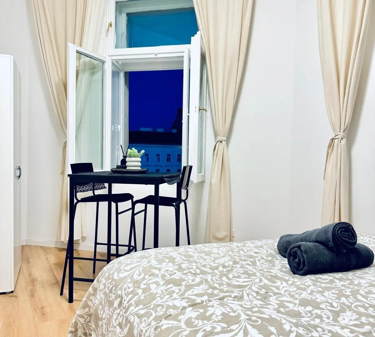 4Br Shared Apt With City View Only 7- Min To Westbahnhof Vienna 0*,