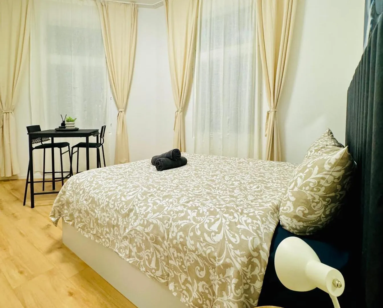 4Br Shared Apt With City View Only 7- Min To Westbahnhof Vienna Apartment