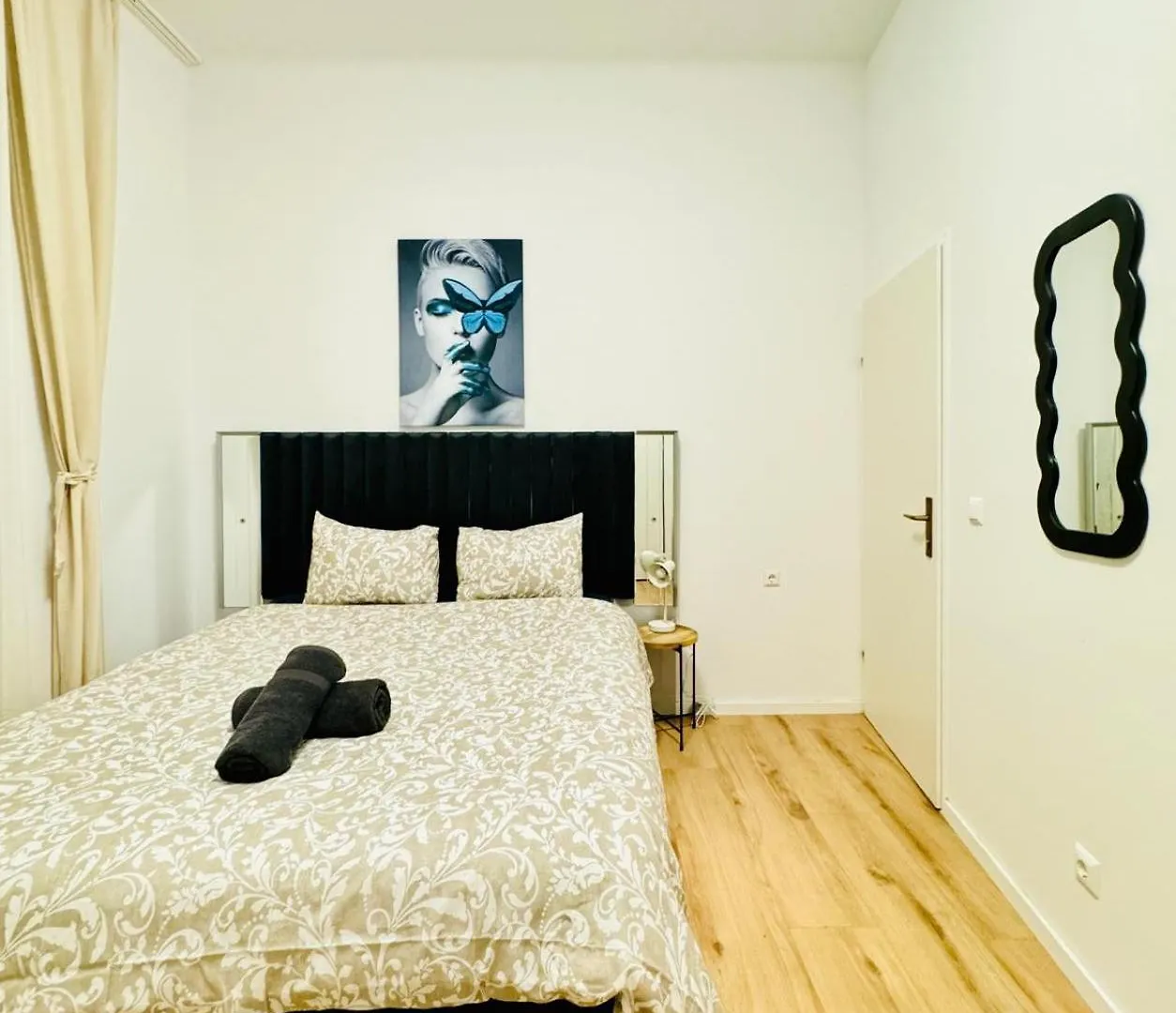 4Br Shared Apt With City View Only 7- Min To Westbahnhof Vienna Austria