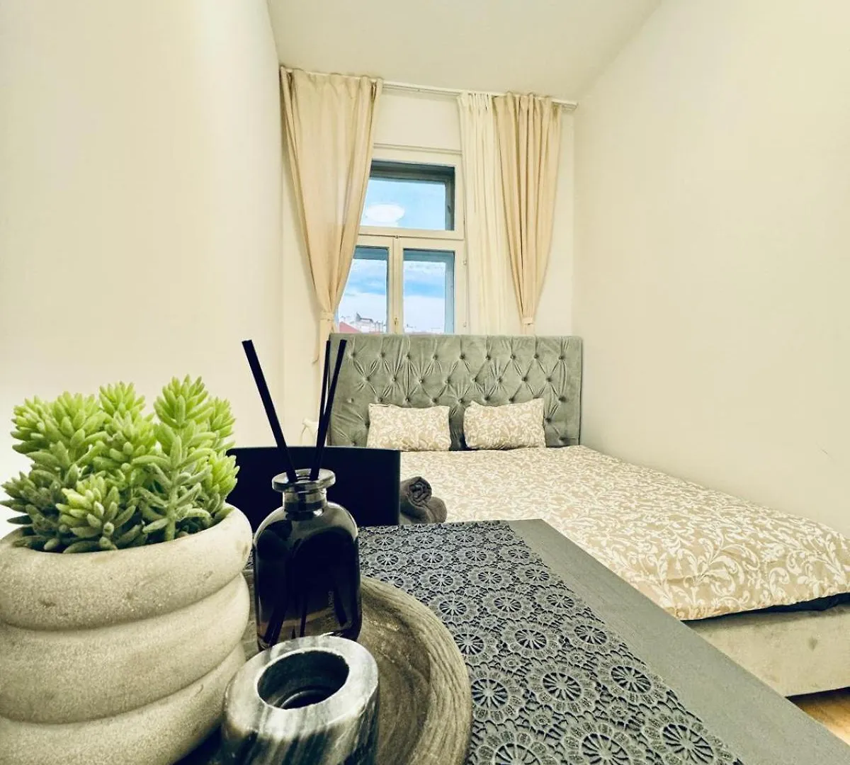 Apartment 4Br Shared Apt With City View Only 7- Min To Westbahnhof Vienna