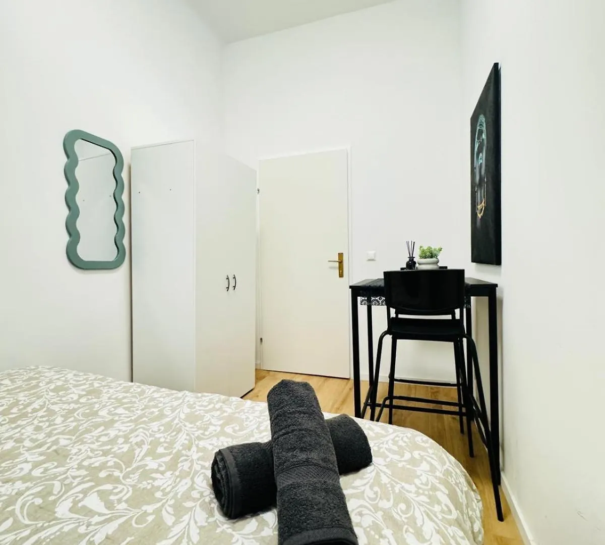 4Br Shared Apt With City View Only 7- Min To Westbahnhof Vienna Apartment