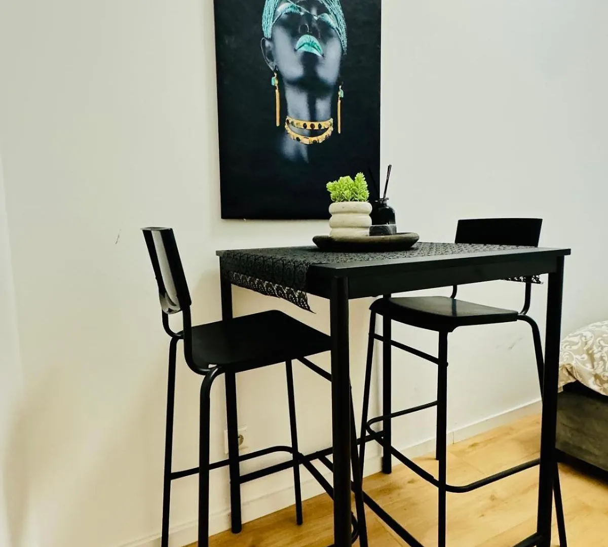 4Br Shared Apt With City View Only 7- Min To Westbahnhof Vienna Austria